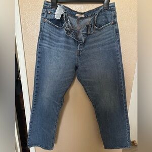 LEVI’S WEDGIE STRAIGHT